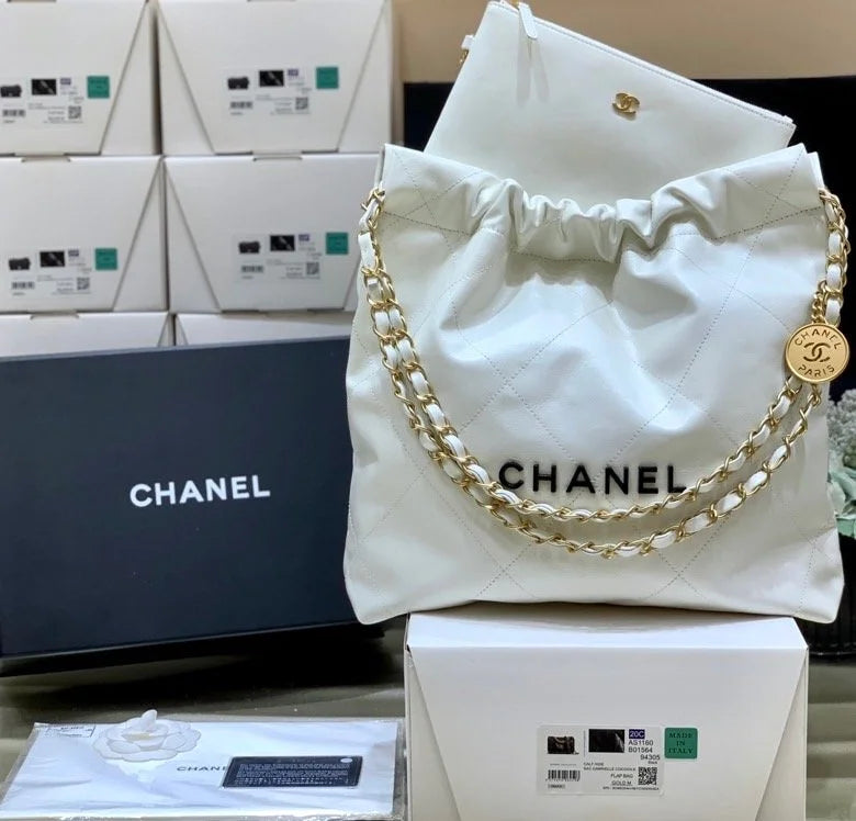 White Handbag C40010