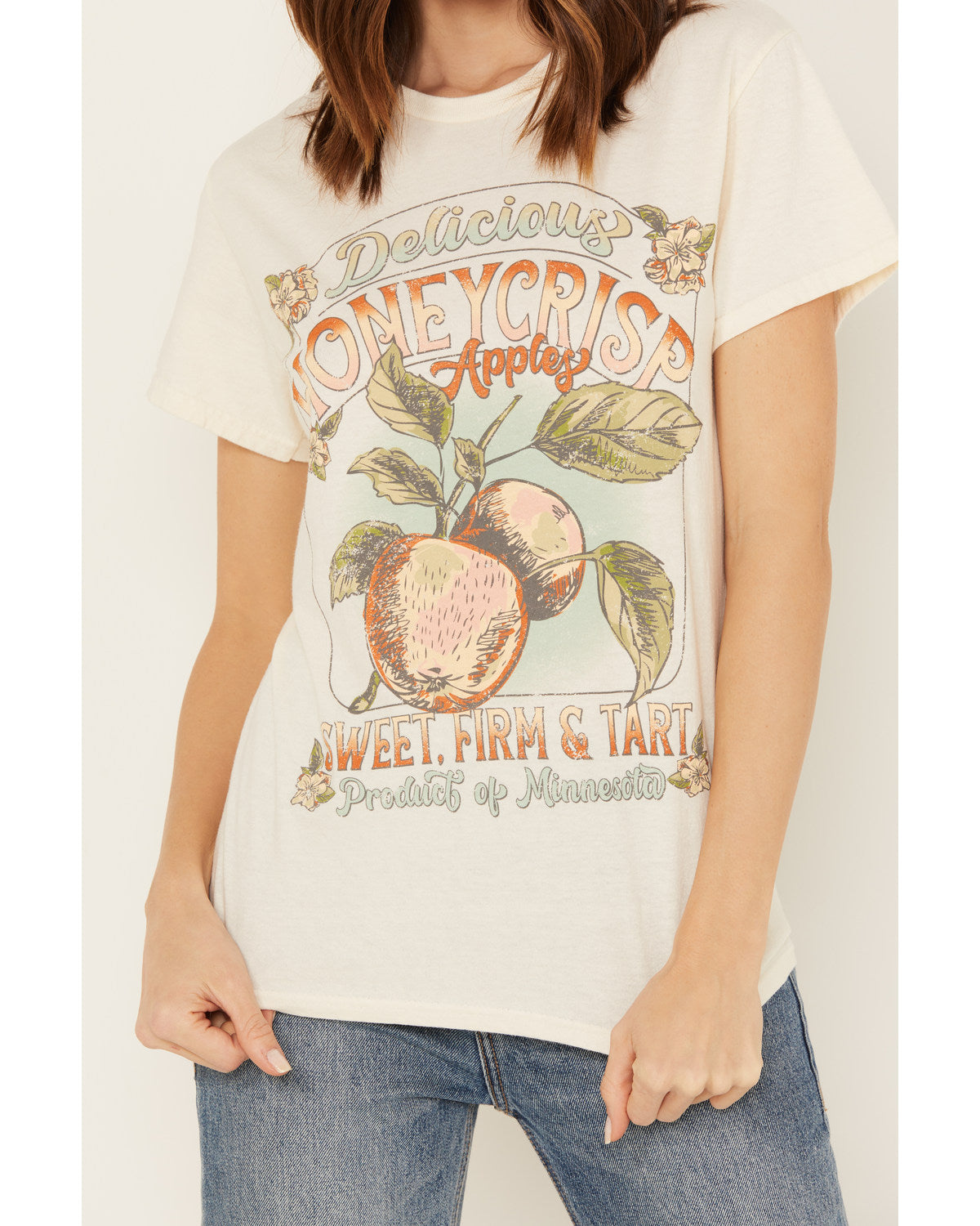 Honeycrisp Apples Short Sleeve Graphic Tee Ivory Small T637