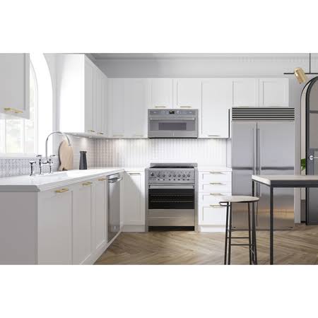 Stock Sink Base Cabinet in Shaker White N355813