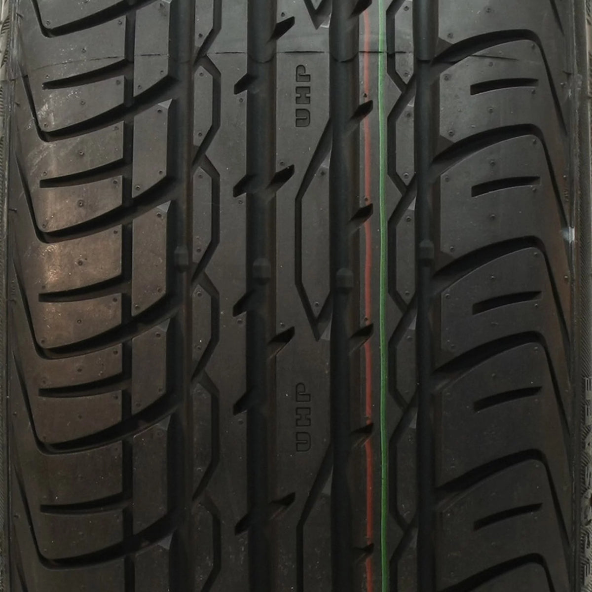 245/45ZR20 99W Passenger Tire R227457