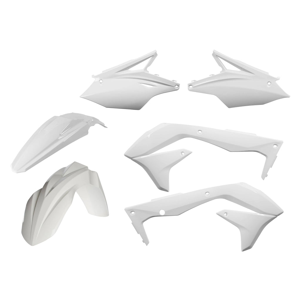 White Plastic Kit R543