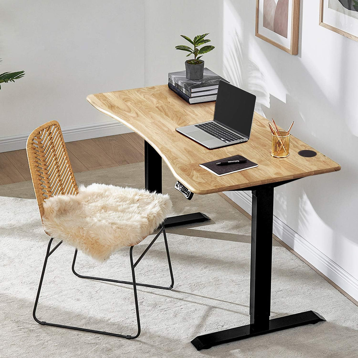Solid Wood Electric Height Adjustable Standing Desk with 3 Adjustable Memory Setting G405286