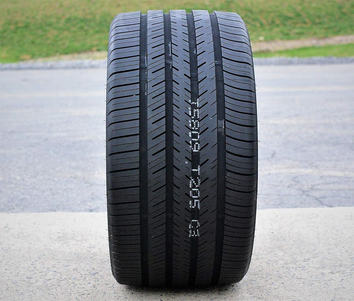 275/25R28 99W XL Ultra-High Performance All Season Tire A69245