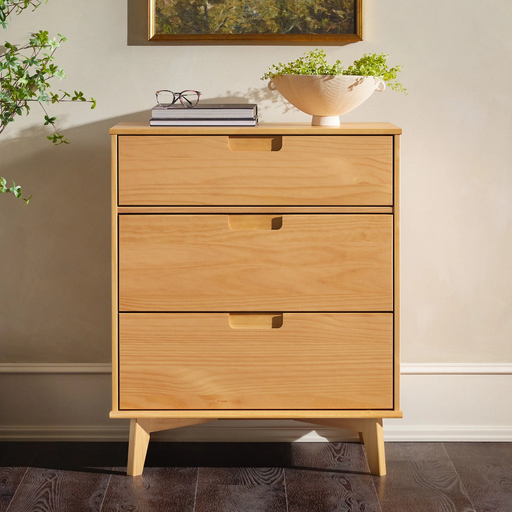 Solid Wood Walnut 3-Drawer Dresser Y54591