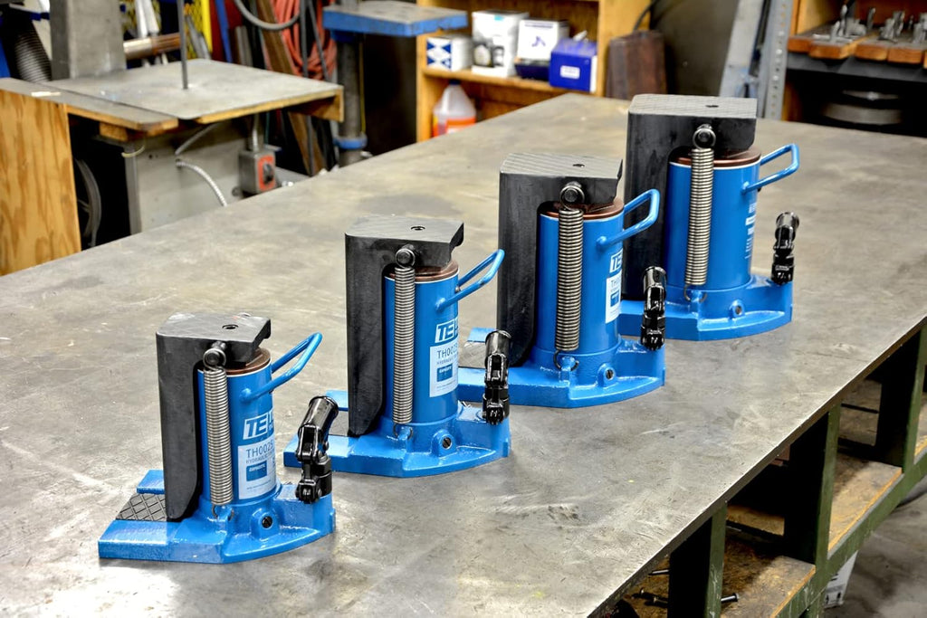 Hydraulic Toe Jack 2.5 Ton Lift Capacity T776