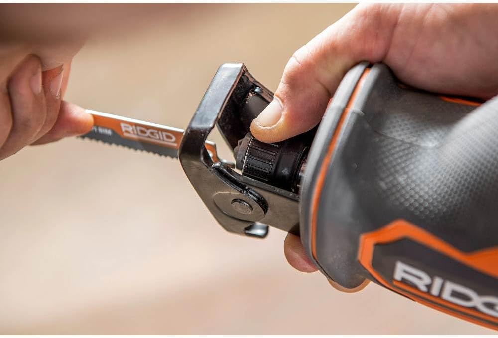 18V Brushless Cordless One-Handed Reciprocating Saw Y65719