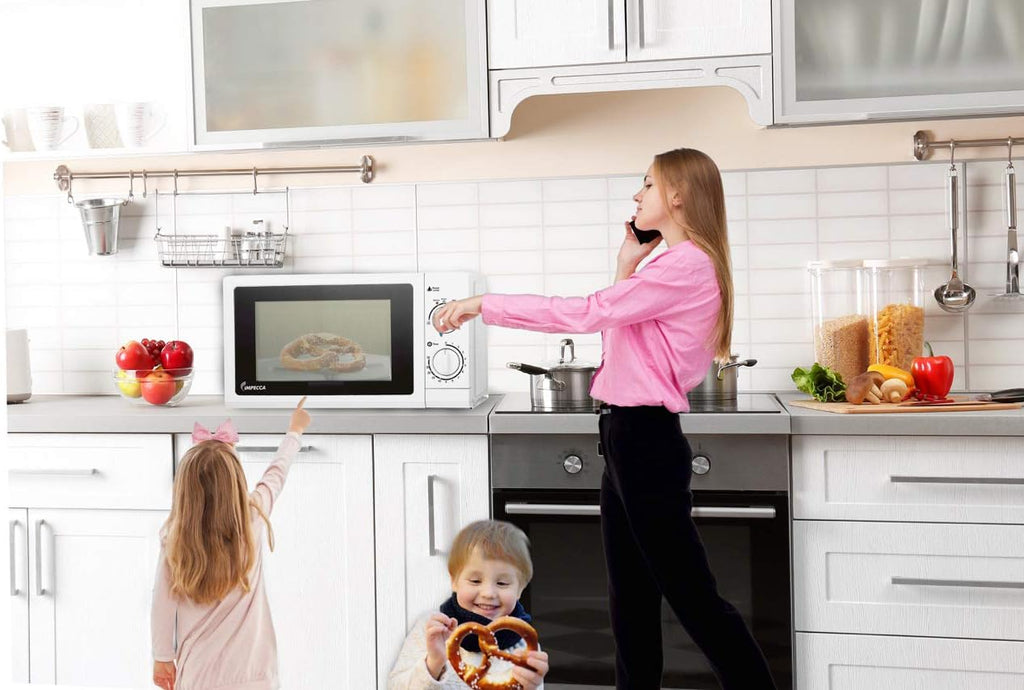 700-Watts 0.6 Cubic Feet White Countertop Microwave Oven C324