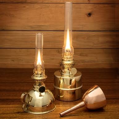 Brass Oil Lamp B739