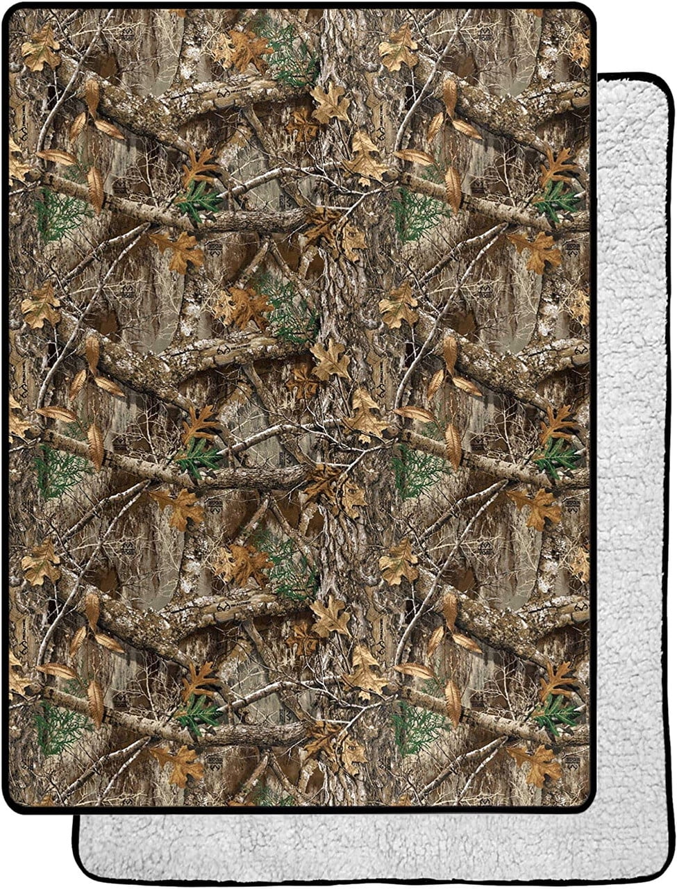 Realtree Camo Sherpa Throw Blanket 60 A354