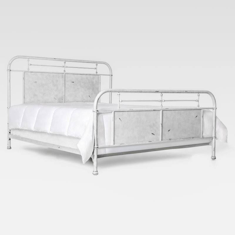 Distressed White Twin Metal Bed O470