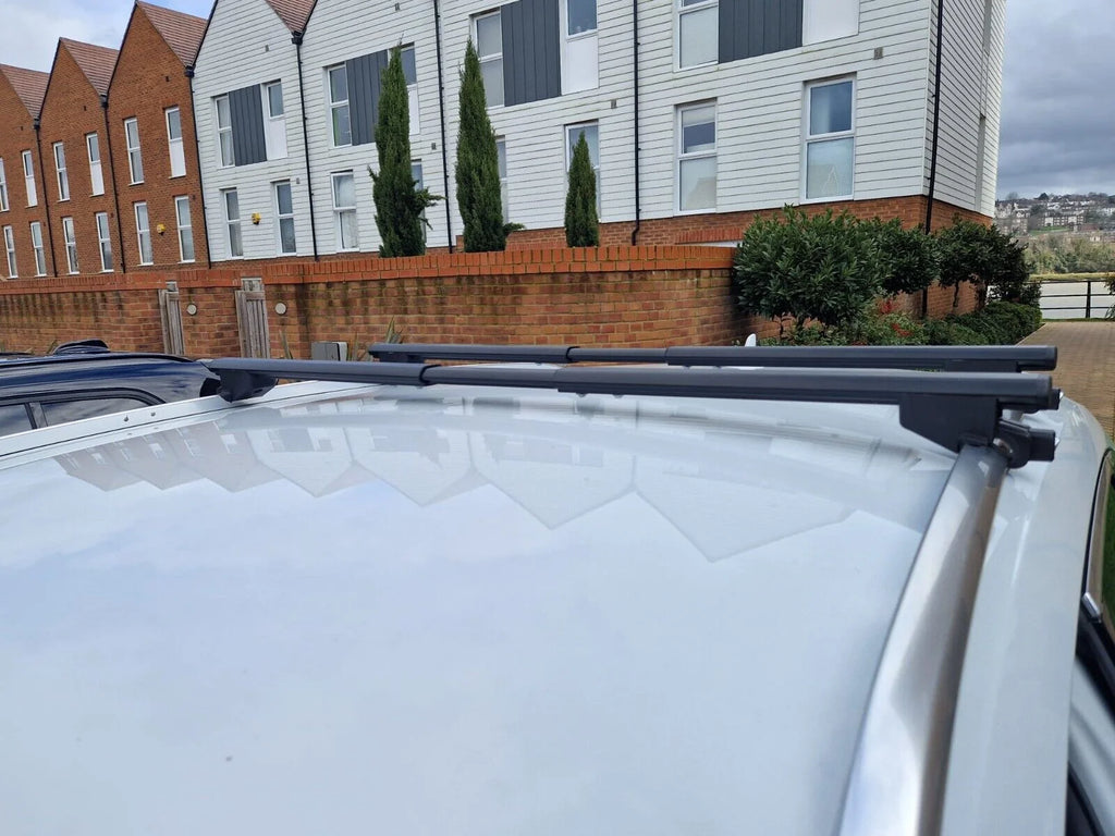 Silver Telescopic Roof Racks Cross Bars Luggage Carrier Set I5032