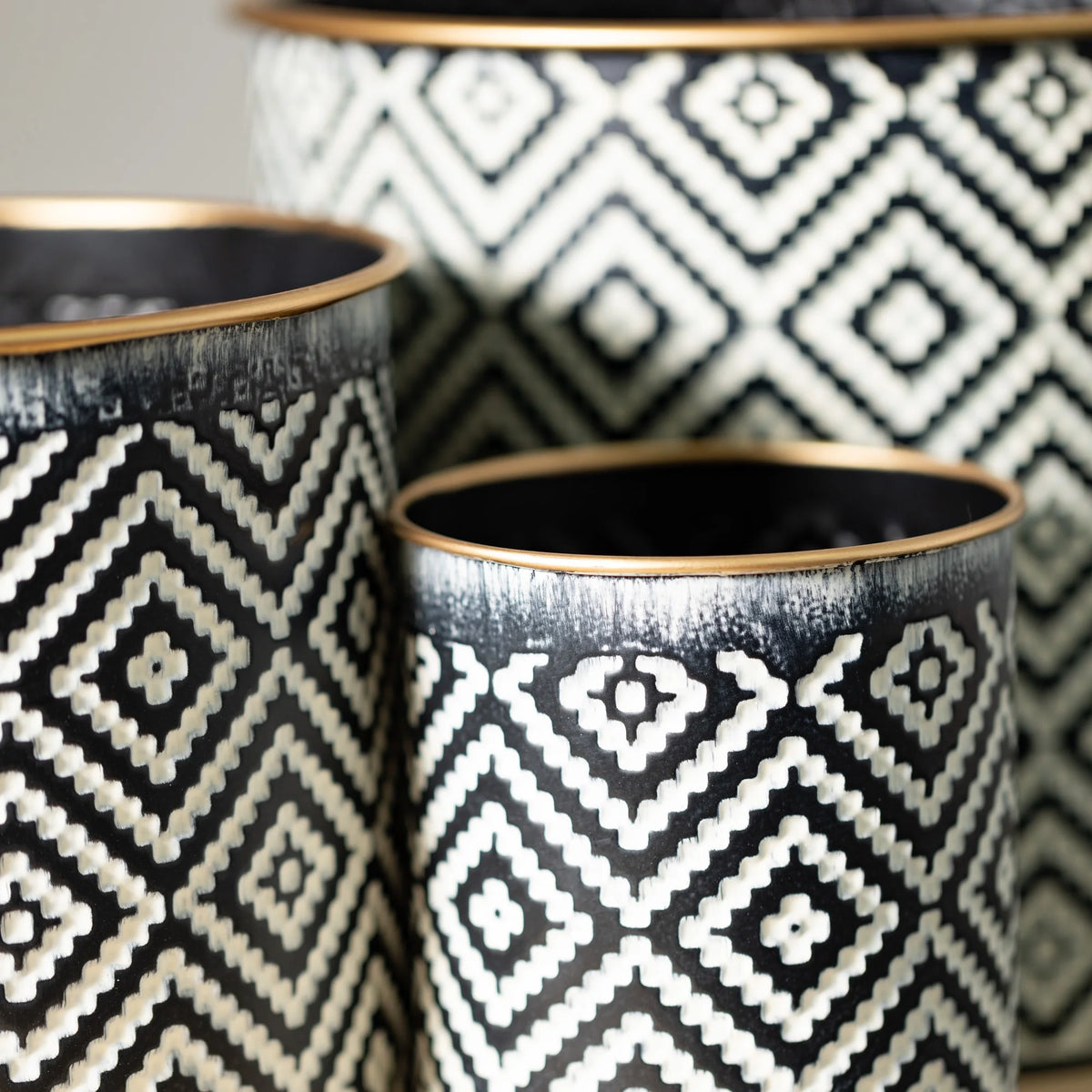 Geometric Motif Metal Planter Set of 3, Multicolored P843097